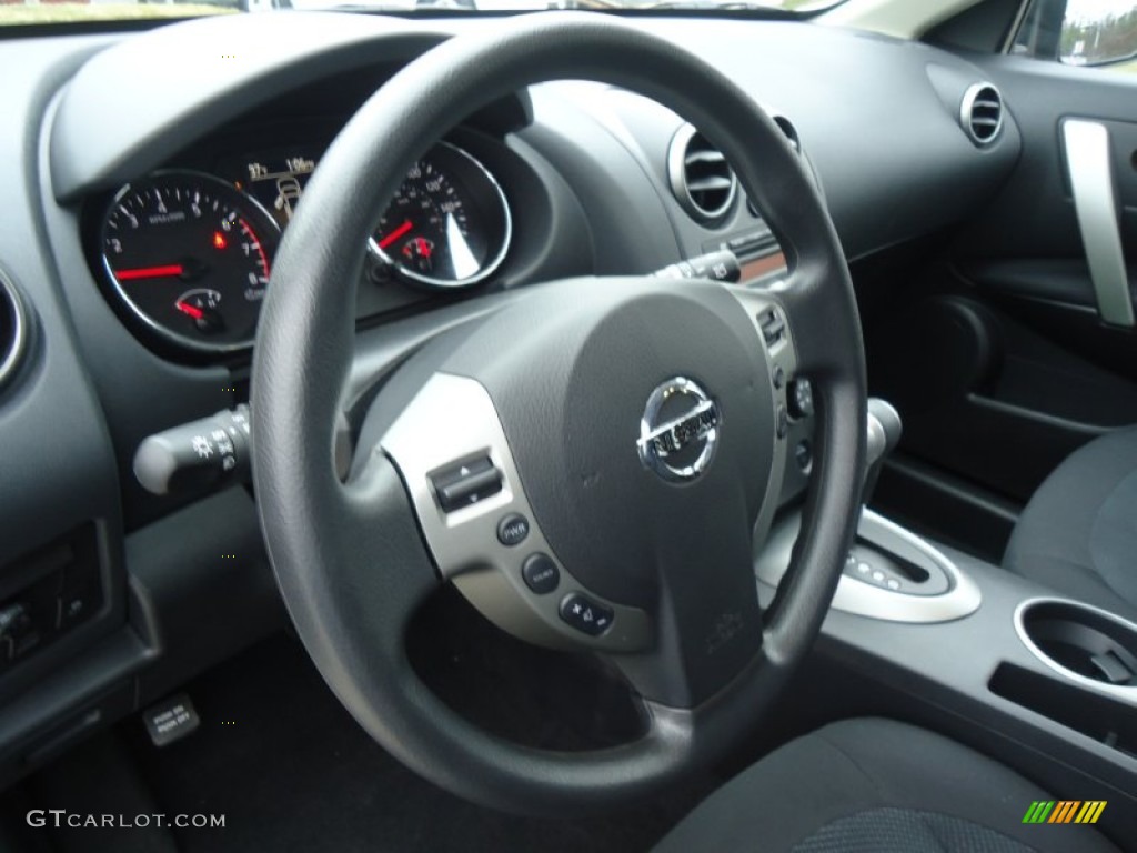 2011 Rogue S AWD Krom Edition - Pearl White / Black photo #16