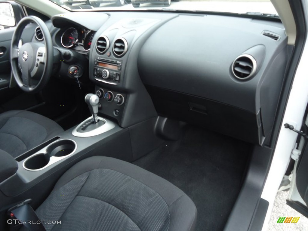 2011 Nissan Rogue S AWD Krom Edition Dashboard Photos
