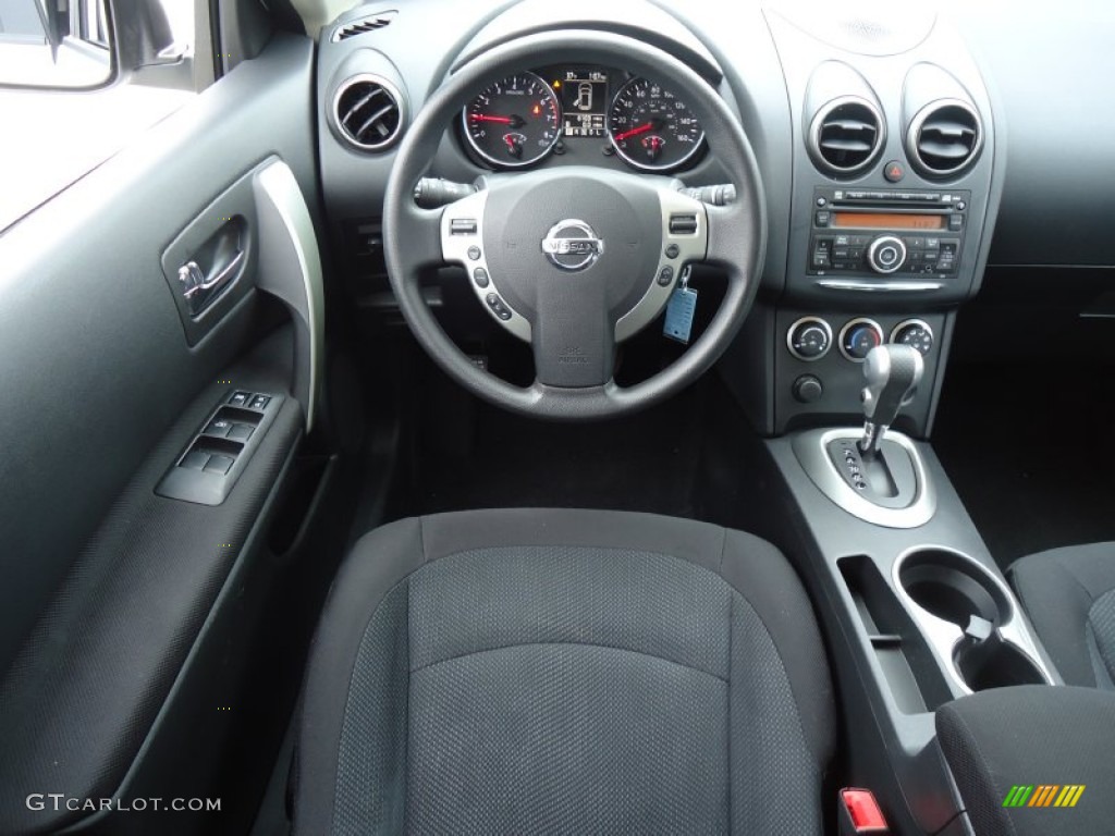 2011 Rogue S AWD Krom Edition - Pearl White / Black photo #27