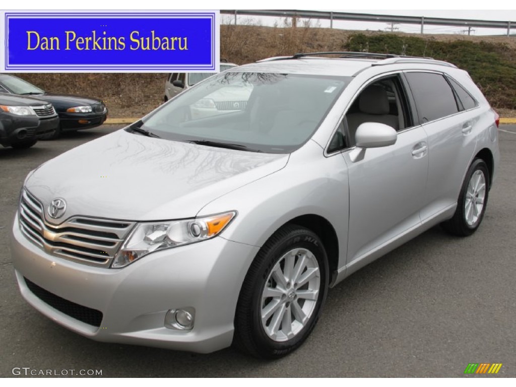 2010 Venza AWD - Classic Silver Metallic / Gray photo #1