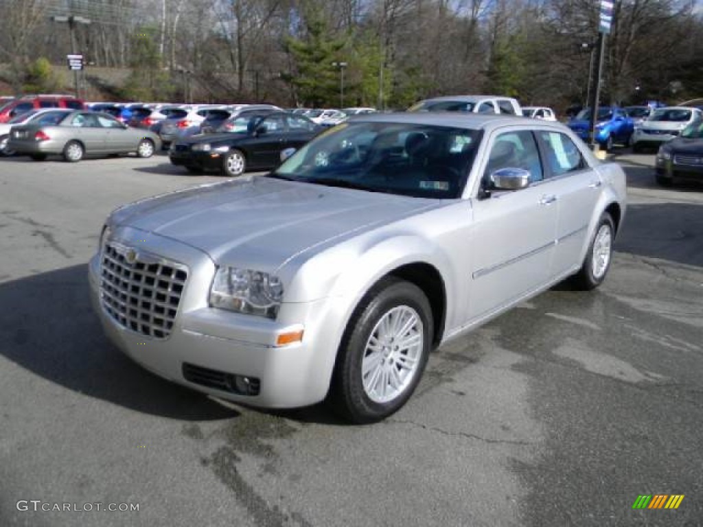 Bright Silver Metallic 2010 Chrysler 300 Touring Exterior Photo #61162943