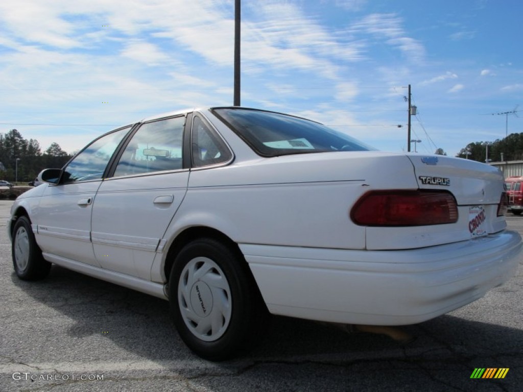 1995 Taurus GL Sedan - Performance White / Blue photo #5