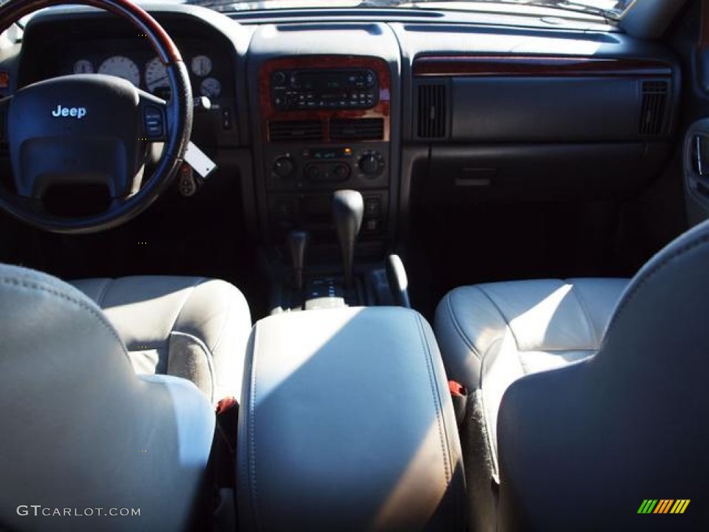 2003 Grand Cherokee Overland 4x4 - Inferno Red Tinted Pearlcoat / Dark Slate Gray/Light Slate Gray photo #10