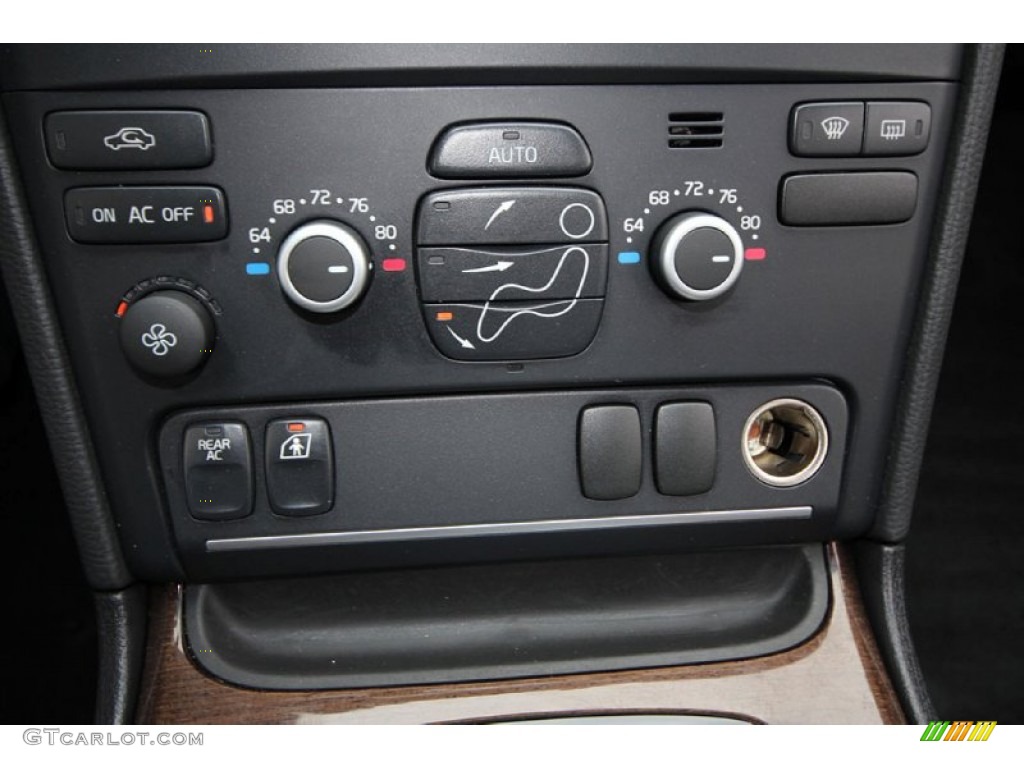 2009 Volvo XC90 3.2 Controls Photo #61170710