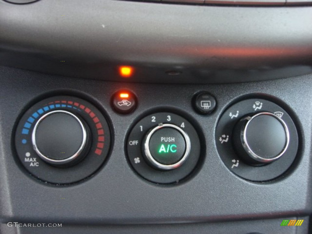 2008 Mitsubishi Eclipse GS Coupe Controls Photo #61170811