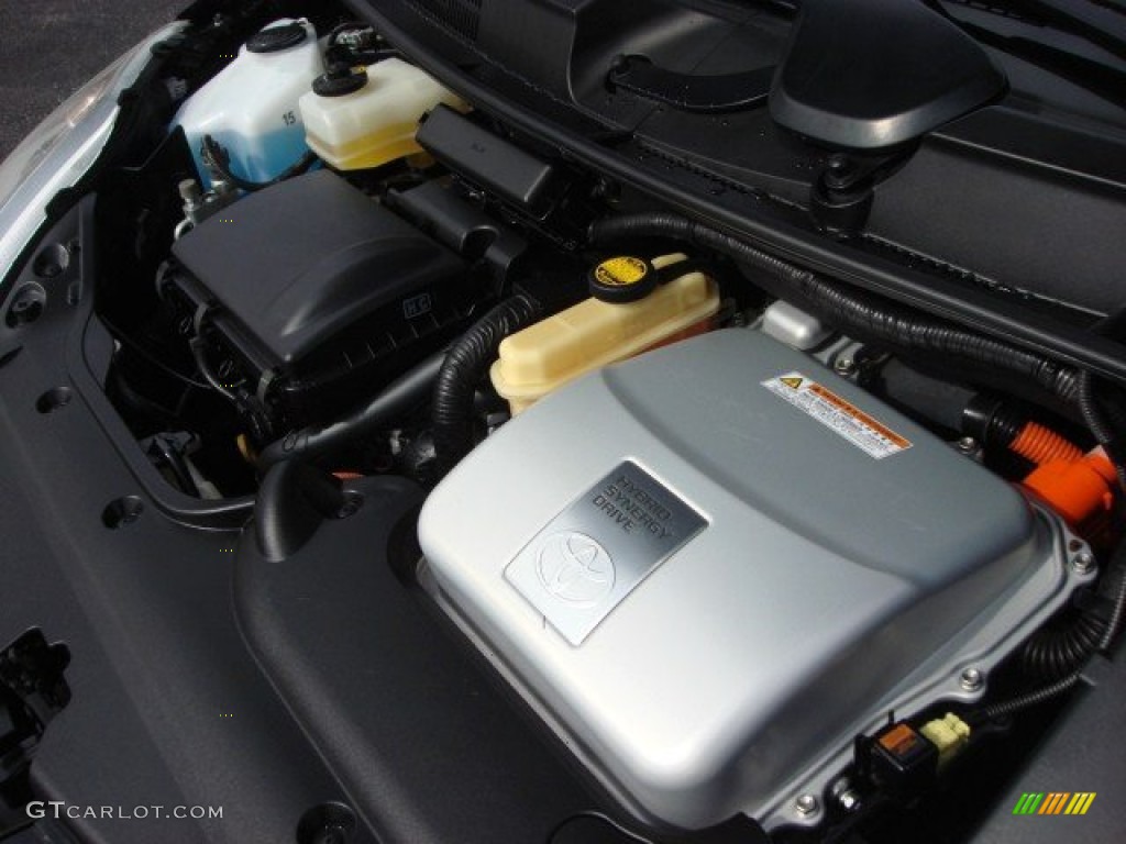 2009 Toyota Prius Hybrid Engine Photos