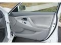 Super White - Camry LE Photo No. 16