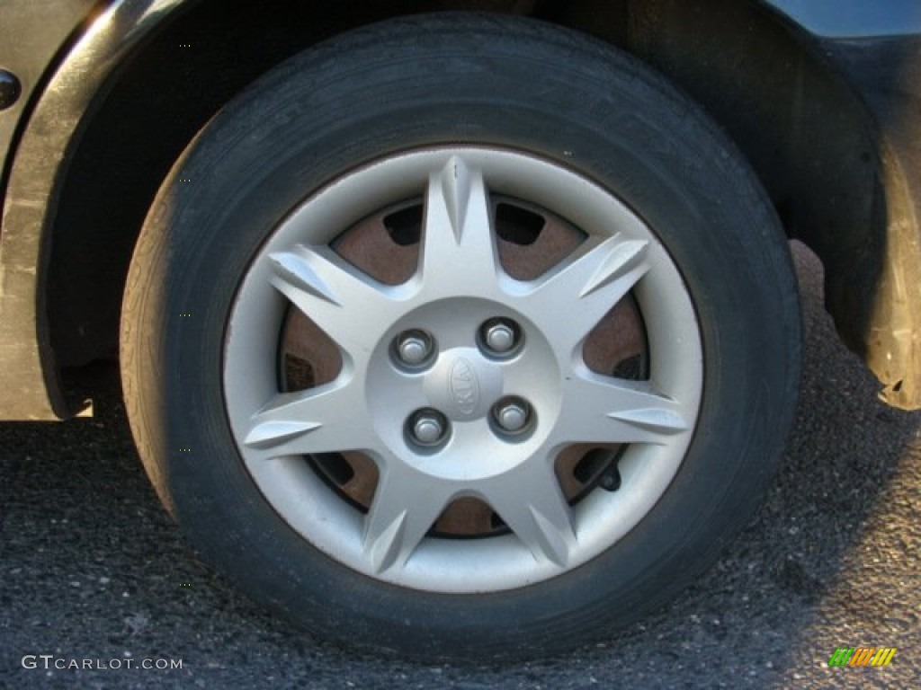 2003 Kia Spectra Sedan Wheel Photo #61172311