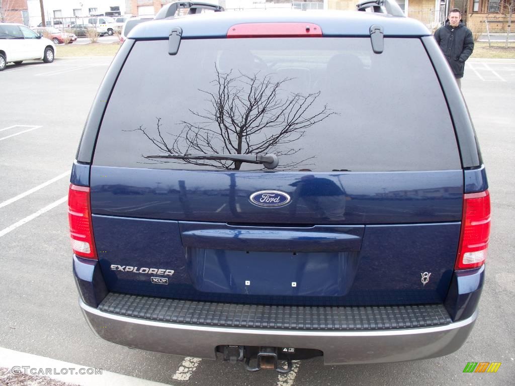 2004 Explorer XLT 4x4 - Dark Blue Pearl Metallic / Graphite photo #5