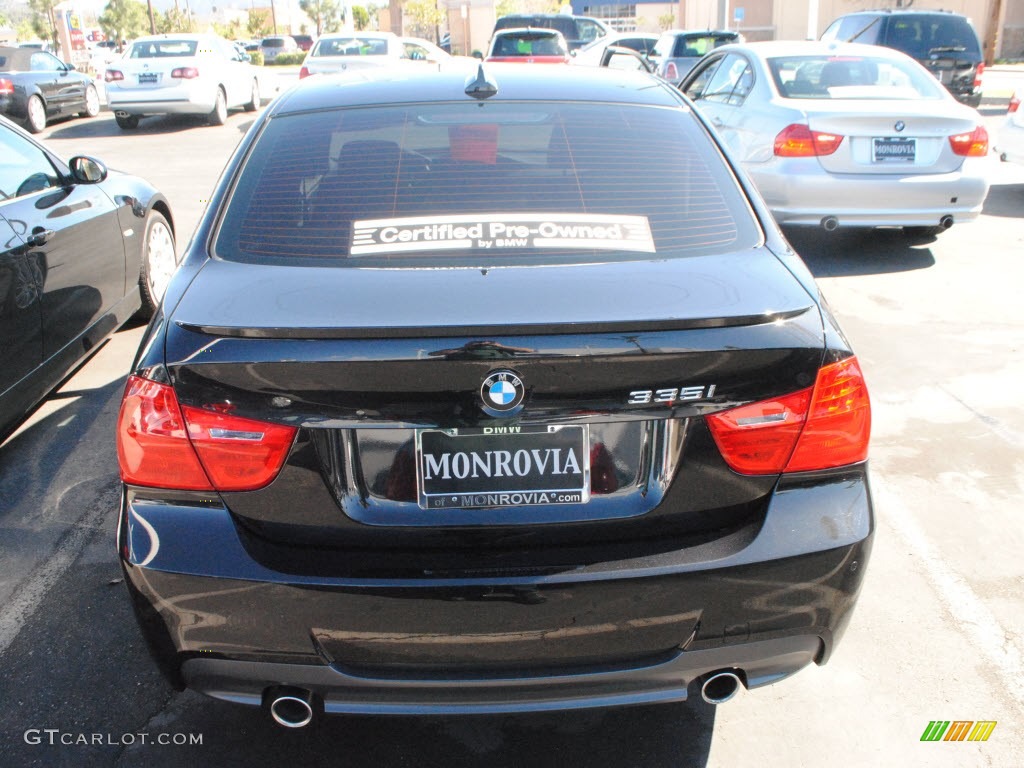 2010 3 Series 335i Sedan - Black Sapphire Metallic / Black photo #16