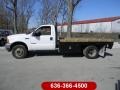 Oxford White 2001 Ford F450 Super Duty XL Regular Cab 4x4 Stake Truck