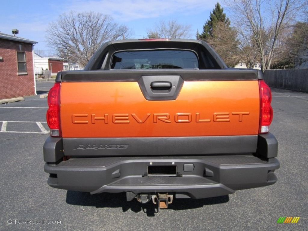 Sunburst Orange Metallic 2004 Chevrolet Avalanche 1500 Z71 4x4 Exterior Photo #61175527