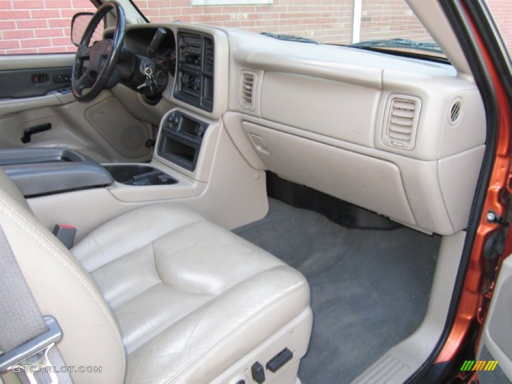 2004 Avalanche 1500 Z71 4x4 - Sunburst Orange Metallic / Medium Neutral Beige photo #18