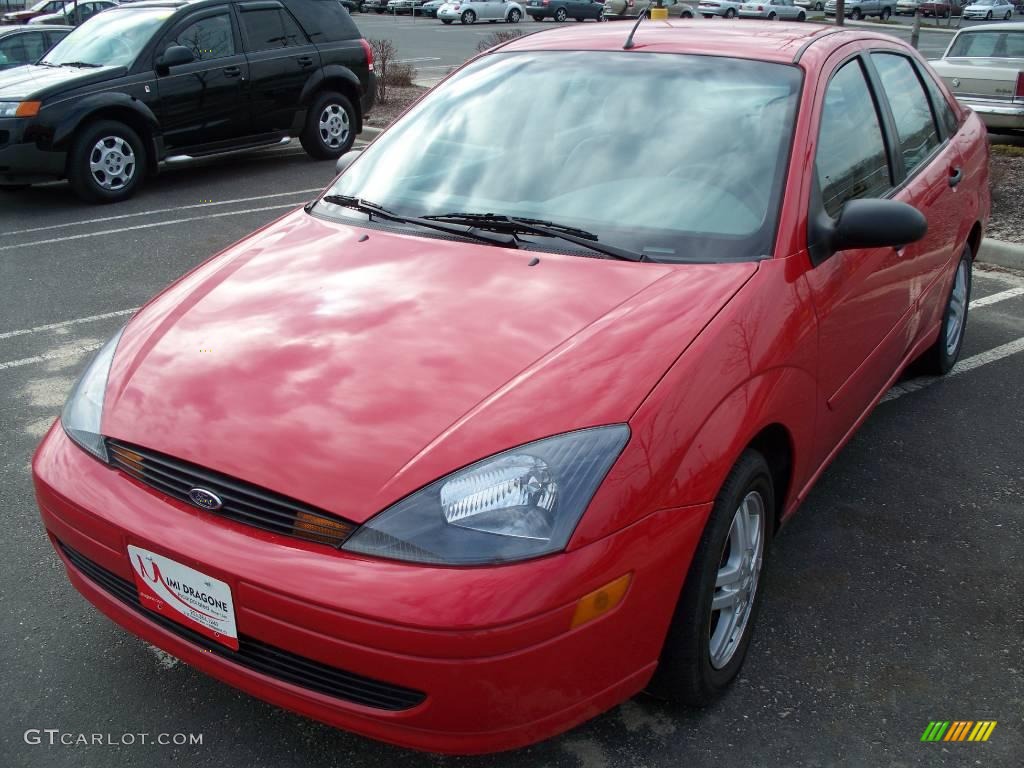 2004 Focus ZTS Sedan - Infra-Red / Medium Graphite photo #1