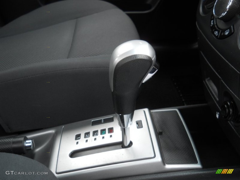 2010 Aveo LT Sedan - Medium Gray / Charcoal photo #9