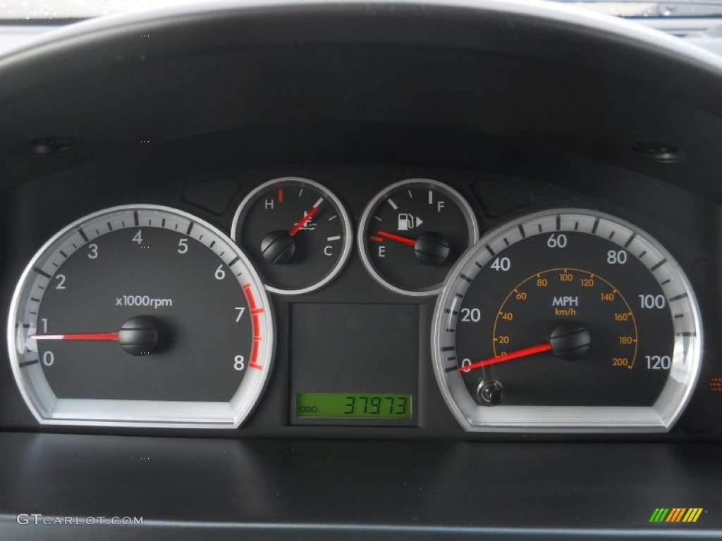 2010 Aveo LT Sedan - Medium Gray / Charcoal photo #20