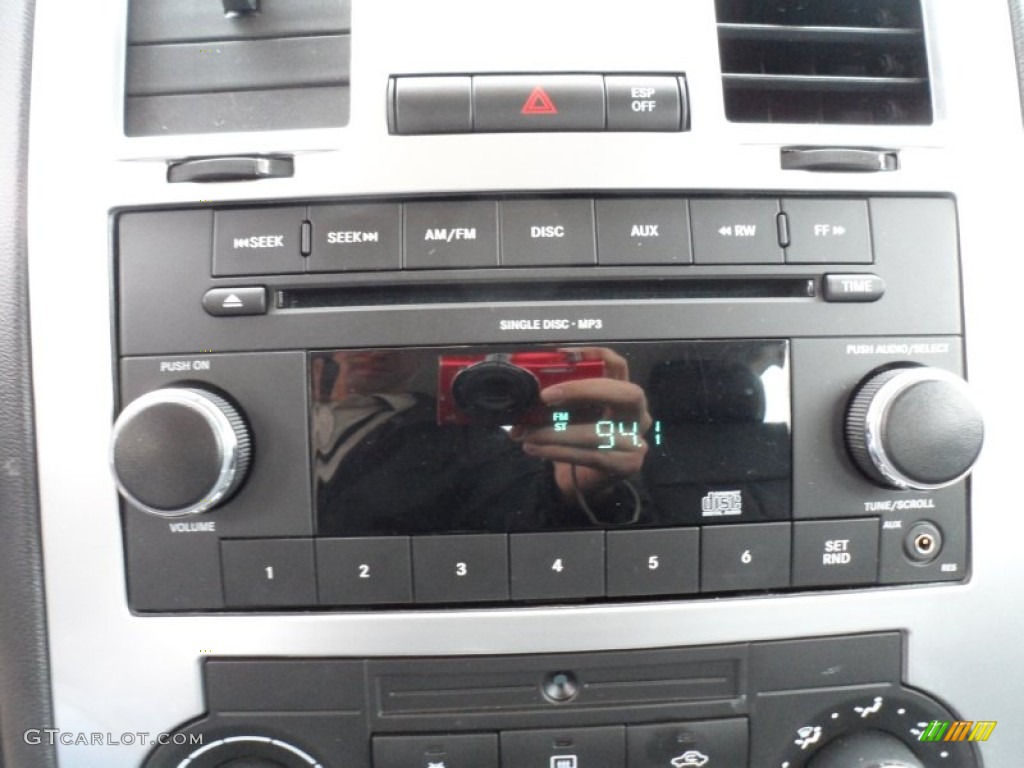 2010 Chrysler 300 Touring Audio System Photo #61180225