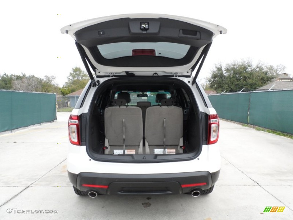 2012 Explorer XLT - White Platinum Tri-Coat / Medium Light Stone photo #18