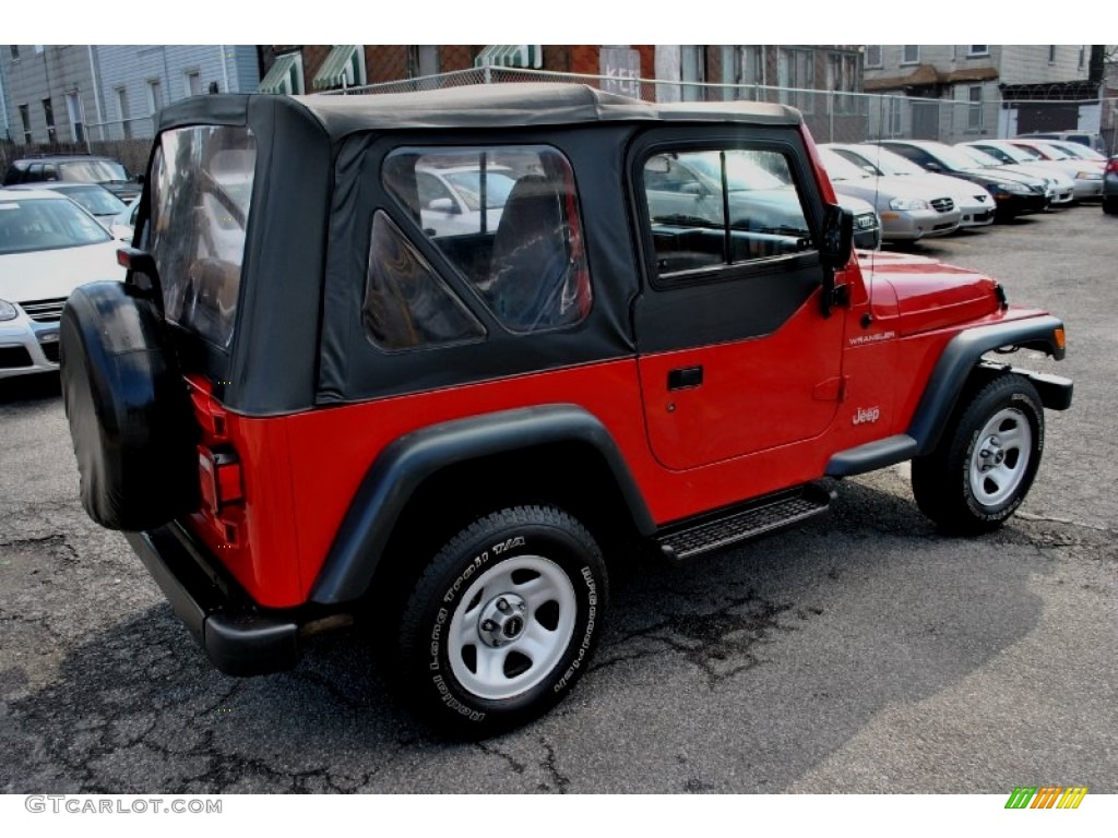 1998 Wrangler SE 4x4 - Flame Red / Gray photo #2