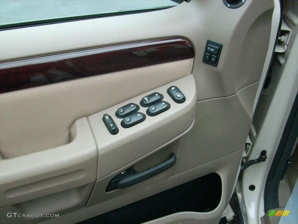 2005 Explorer Limited 4x4 - Ivory Parchment Tri Coat / Medium Parchment photo #16