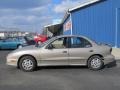 Light Taupe Metallic - Sunfire SE Sedan Photo No. 2