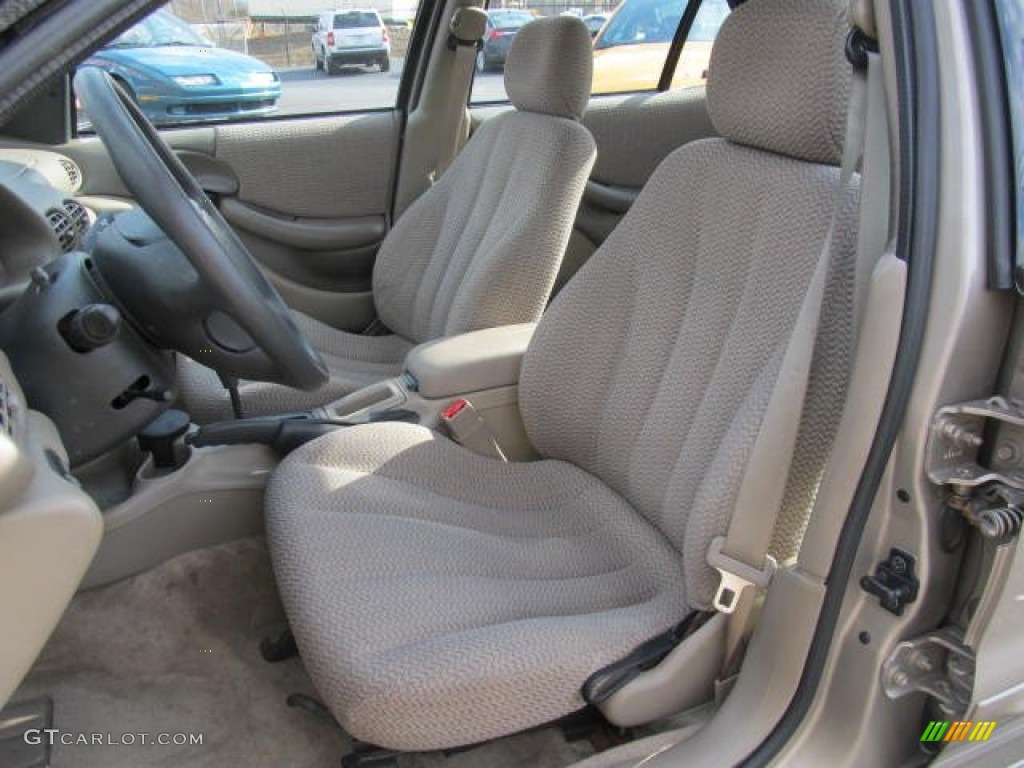 2002 Sunfire SE Sedan - Light Taupe Metallic / Taupe photo #9