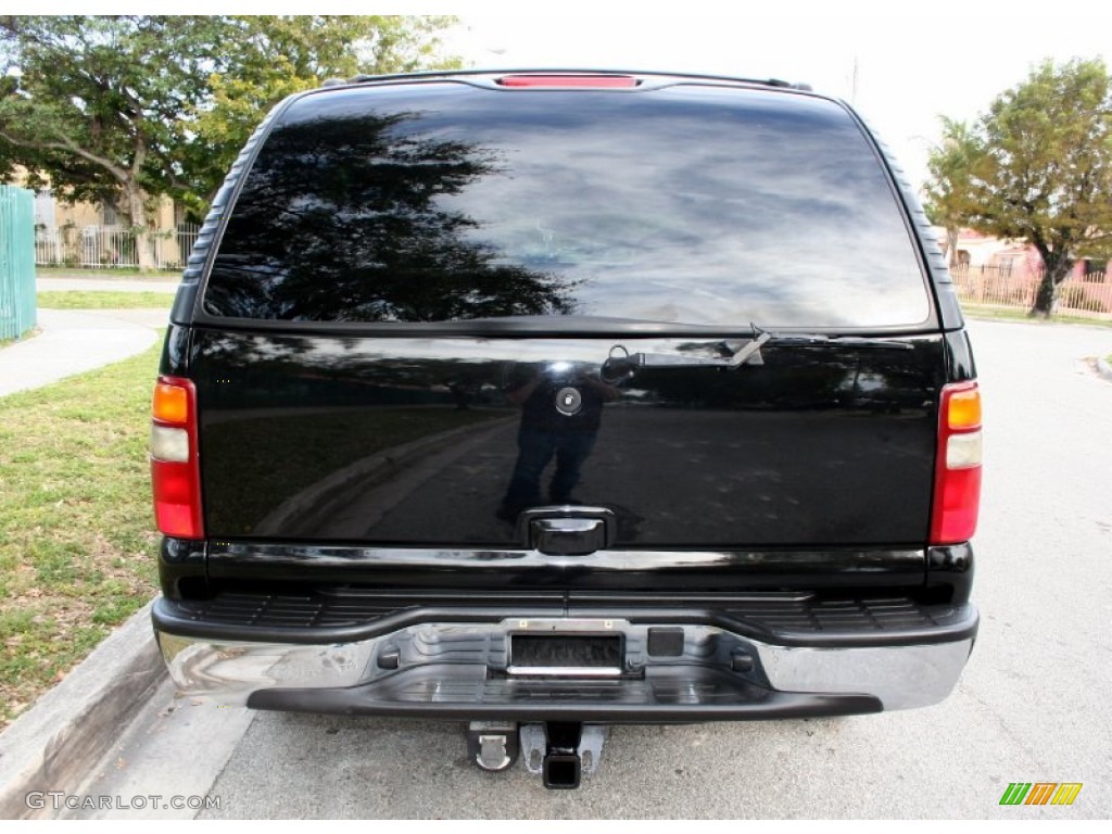 2002 Suburban 2500 LT 4x4 - Onyx Black / Medium Gray/Neutral photo #18