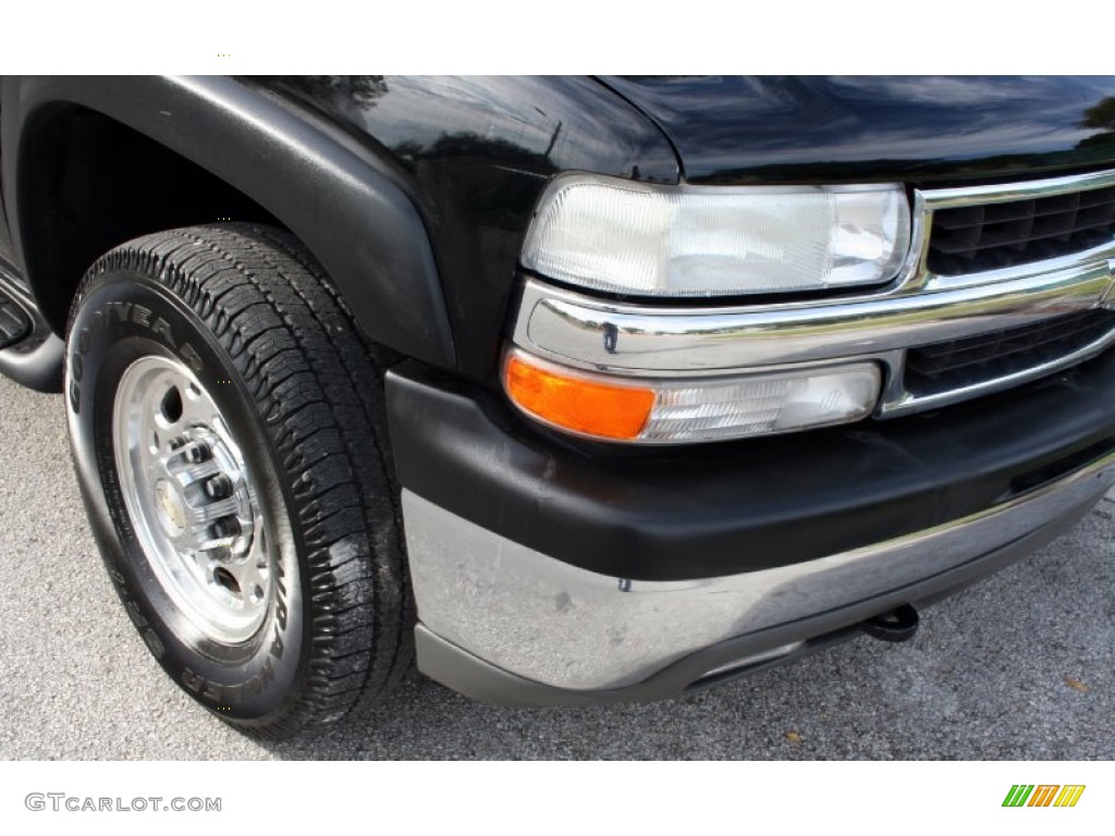 2002 Suburban 2500 LT 4x4 - Onyx Black / Medium Gray/Neutral photo #21