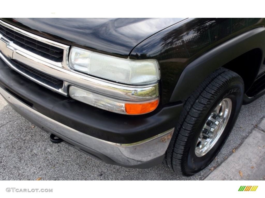 2002 Suburban 2500 LT 4x4 - Onyx Black / Medium Gray/Neutral photo #22