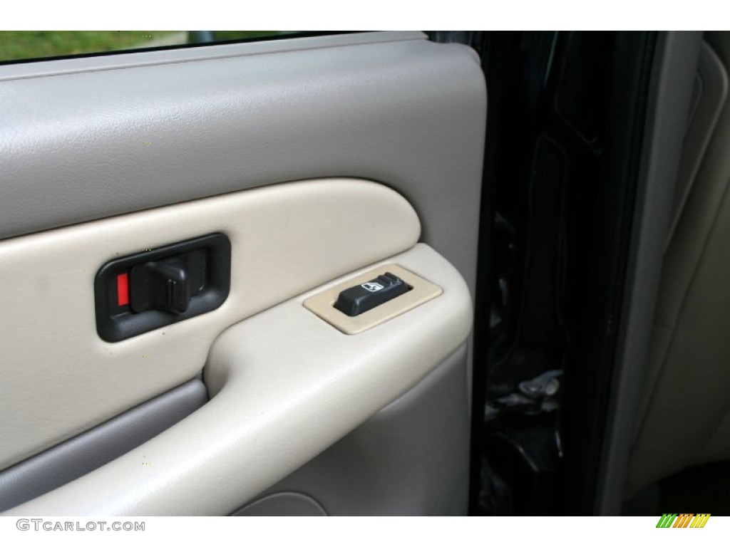 2002 Suburban 2500 LT 4x4 - Onyx Black / Medium Gray/Neutral photo #35