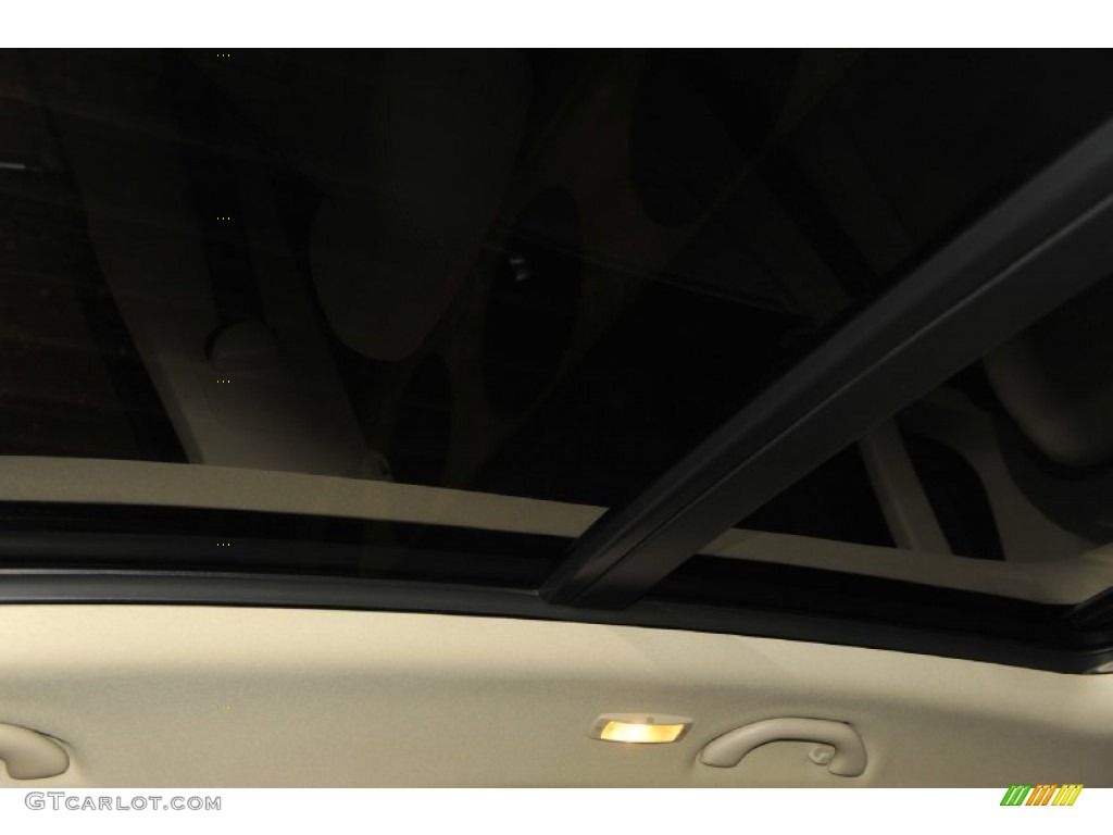 2012 Tiguan SEL - Deep Black Metallic / Beige photo #15