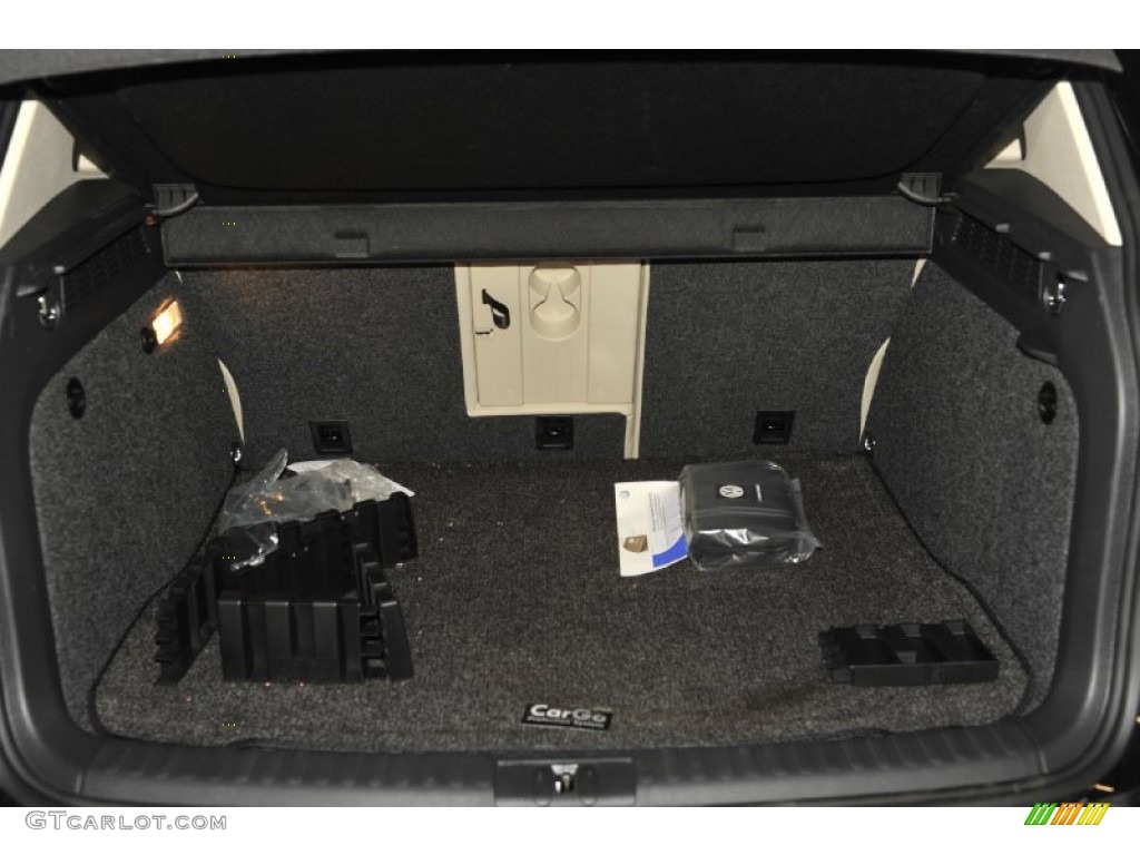 2012 Tiguan SEL - Deep Black Metallic / Beige photo #26