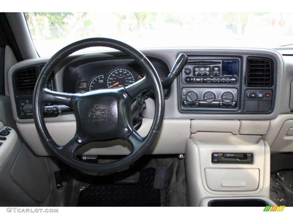 2002 Suburban 2500 LT 4x4 - Onyx Black / Medium Gray/Neutral photo #63