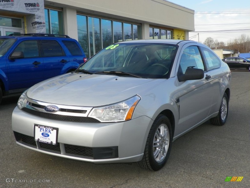 2008 Focus SE Coupe - Silver Frost Metallic / Charcoal Black photo #1