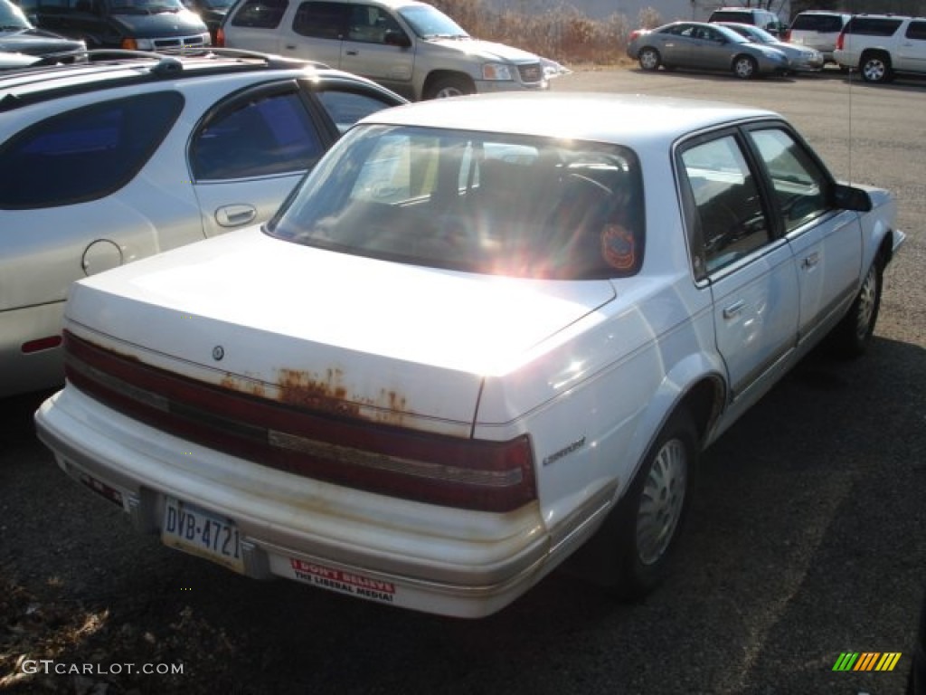 1994 Century Special Sedan - Bright White / Red photo #4