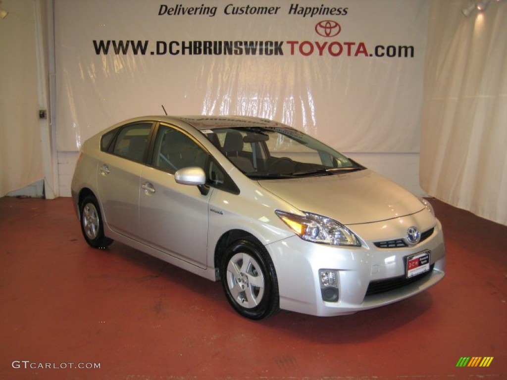 2010 Prius Hybrid II - Classic Silver Metallic / Dark Gray photo #3