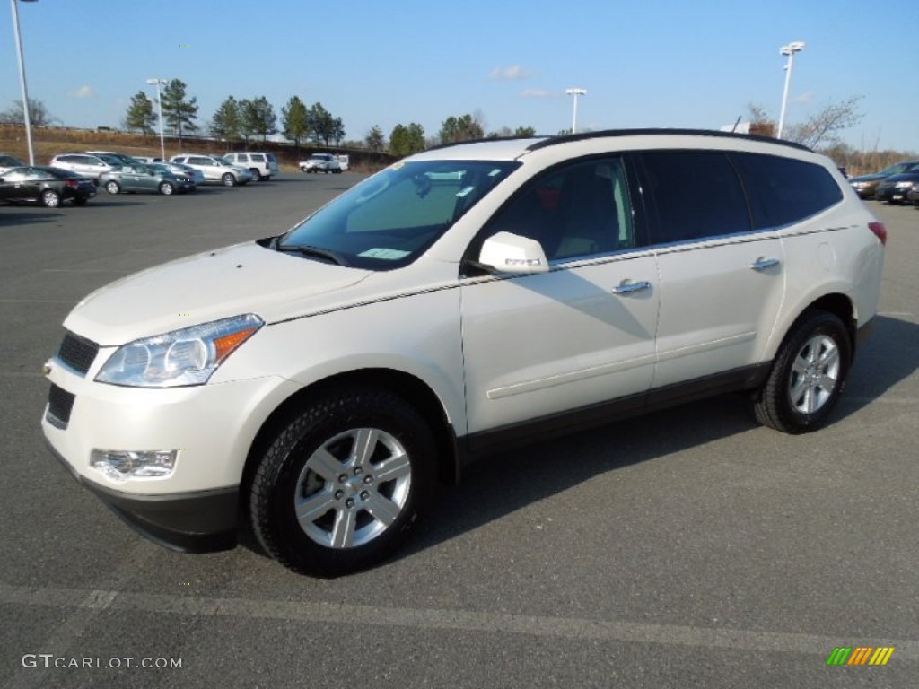 White Diamond Tricoat 2011 Chevrolet Traverse LT Exterior Photo #61195249