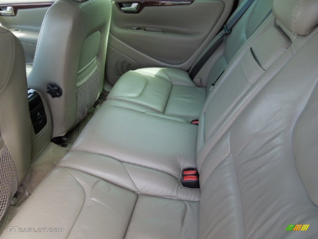 2007 XC70 AWD Cross Country - Willow Green Metallic / Taupe photo #16