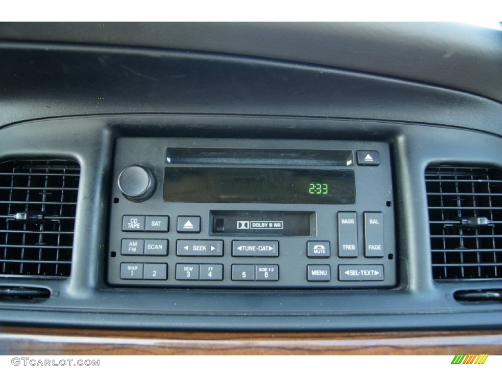 2006 Crown Victoria LX - Tungsten Metallic / Medium Light Stone photo #27