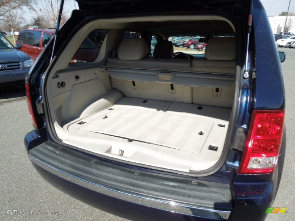 2006 Grand Cherokee Limited - Midnight Blue Pearl / Dark Khaki/Light Graystone photo #17