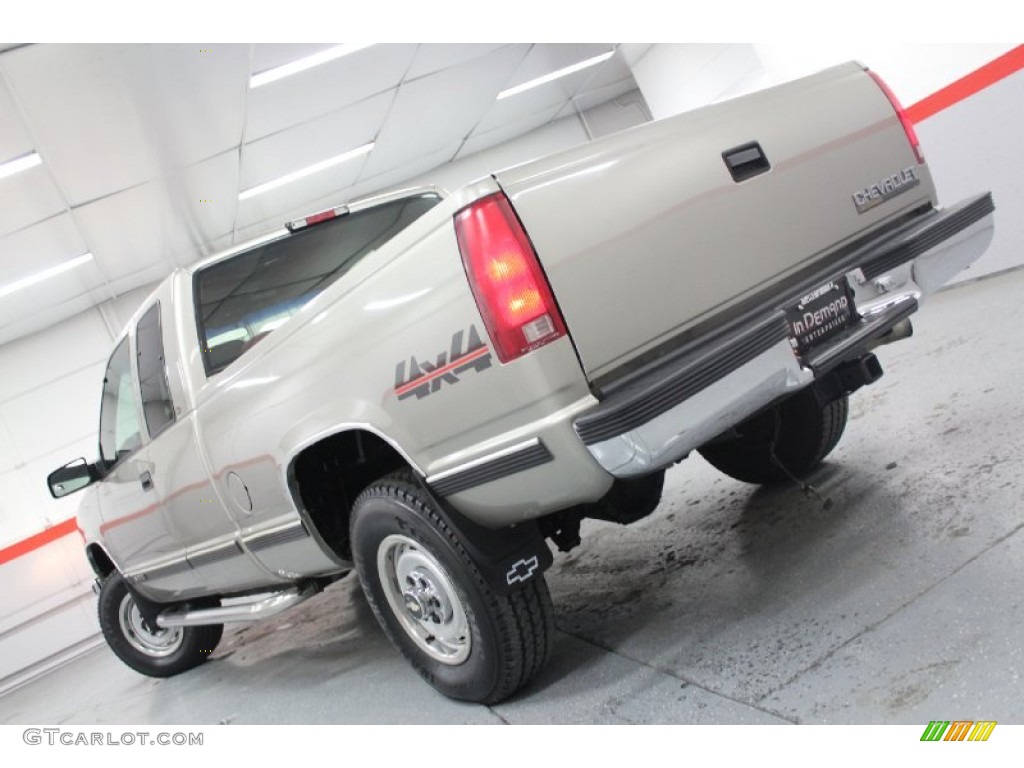 1998 C/K K1500 Silverado Extended Cab 4x4 - Pewter Metallic / Red photo #6