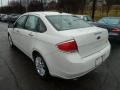 White Suede - Focus SEL Sedan Photo No. 2