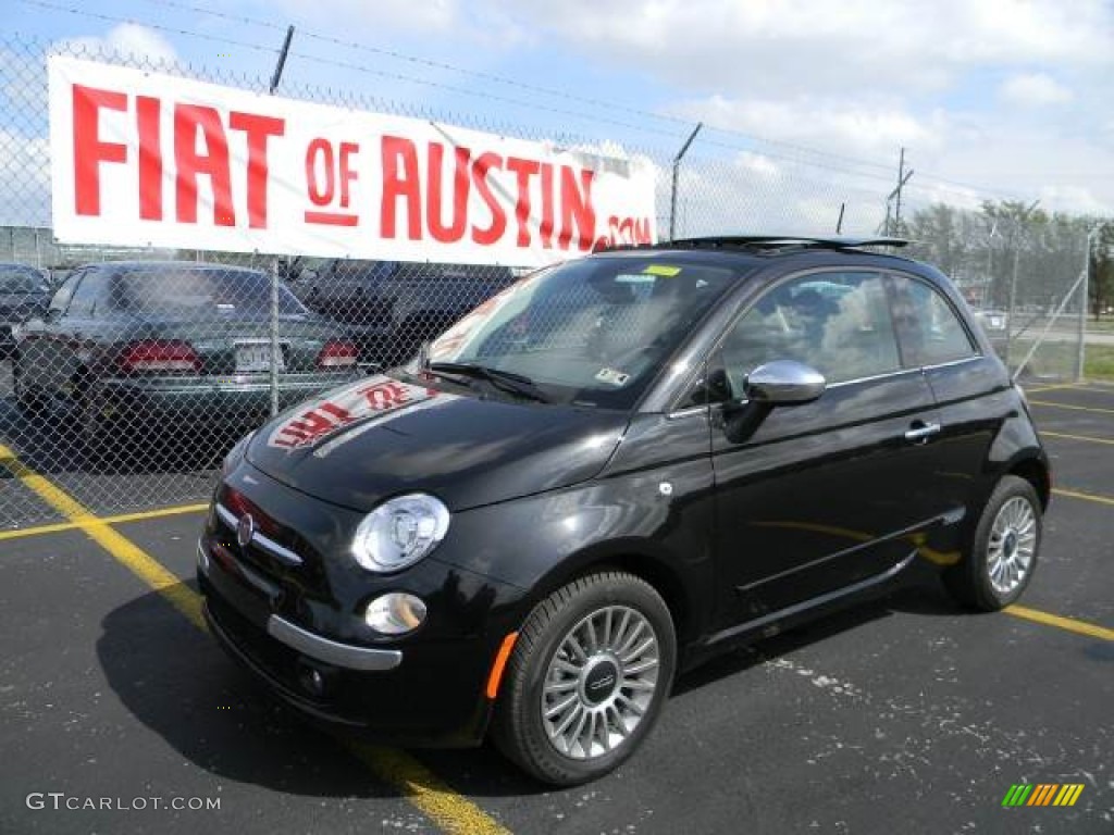 Nero (Black) Fiat 500