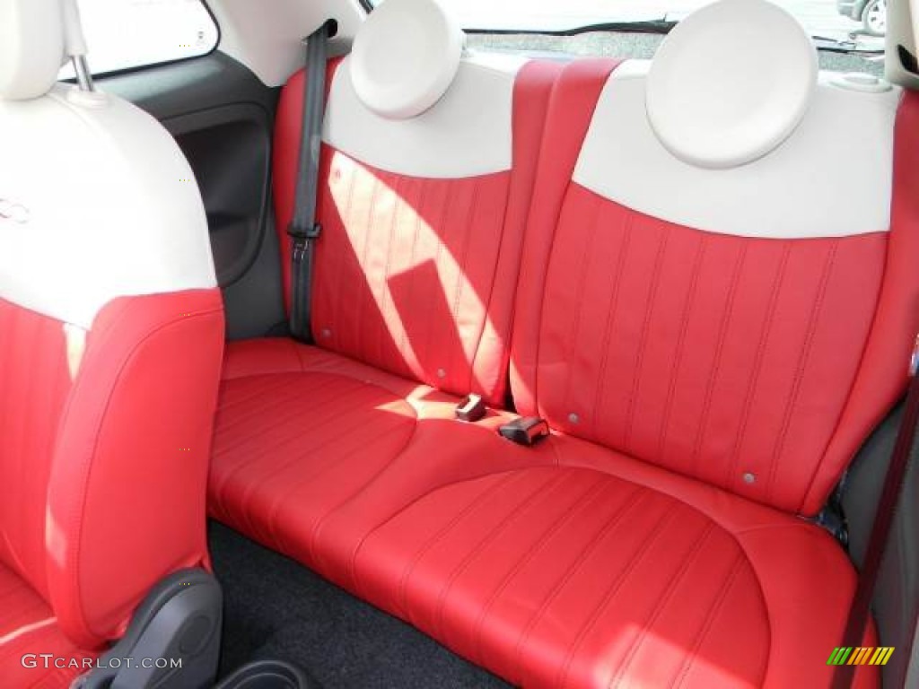 2012 Fiat 500 Lounge Rear Seat Photo #61200535