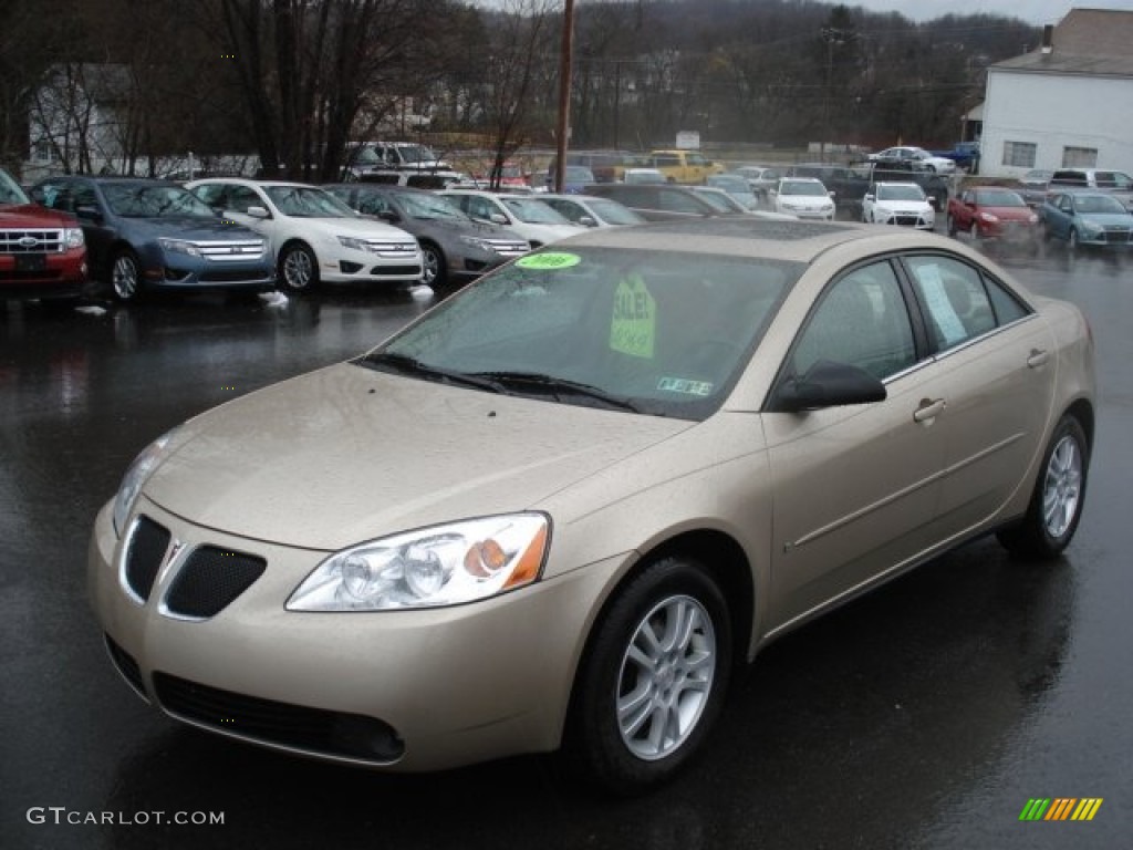 2006 G6 V6 Sedan - Sedona Beige Metallic / Light Taupe photo #4