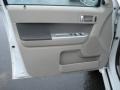 White Suede - Mariner V6 Premier 4WD Photo No. 12