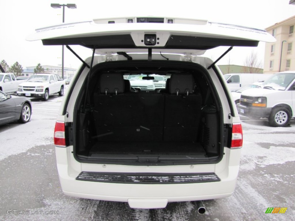 2008 Navigator Elite 4x4 - White Suede Metallic / Charcoal Black/Caramel Piping photo #38