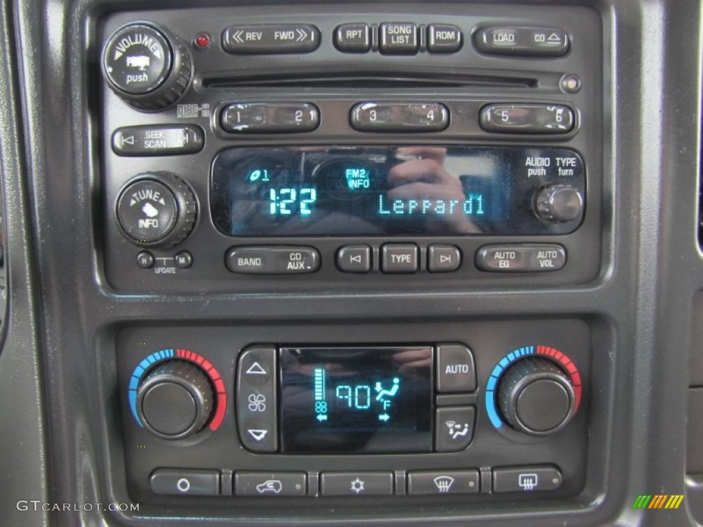 2005 Chevrolet Tahoe Z71 4x4 Audio System Photo #61206214
