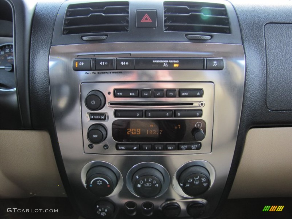 2008 Hummer H3 Alpha Audio System Photo #61207906