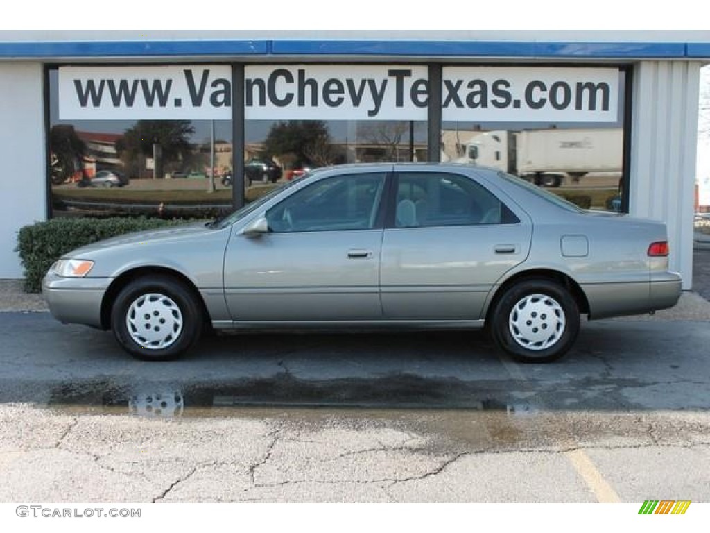 1999 Camry LE - Cashmere Beige Metallic / Oak photo #1
